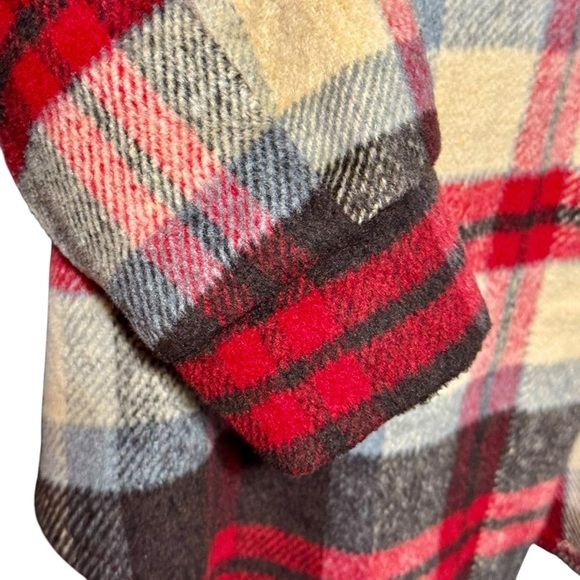 TALULAH Red Plaid Fleece Oversized Shacket Size Small - Picture 4 of 7